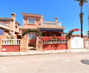 3 bedroom Villa for sale in Playa Flamenca