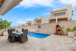 3 bedroom Villa te koop in Villamartin