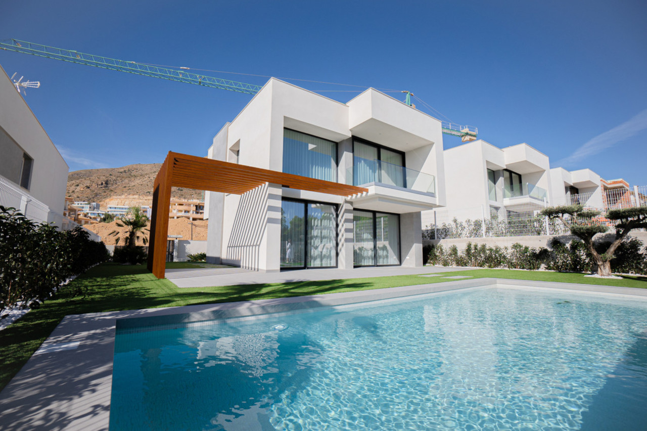 3 bedroom Villa for sale in Finestrat
