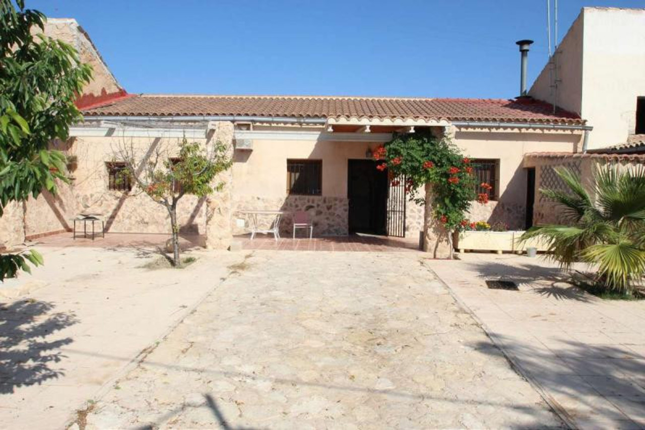 4 schlafzimmer Villa 
zum verkauf in Pinoso 