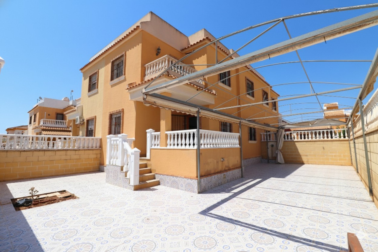 3 bedroom Villa se vende en Ciudad Quesada 