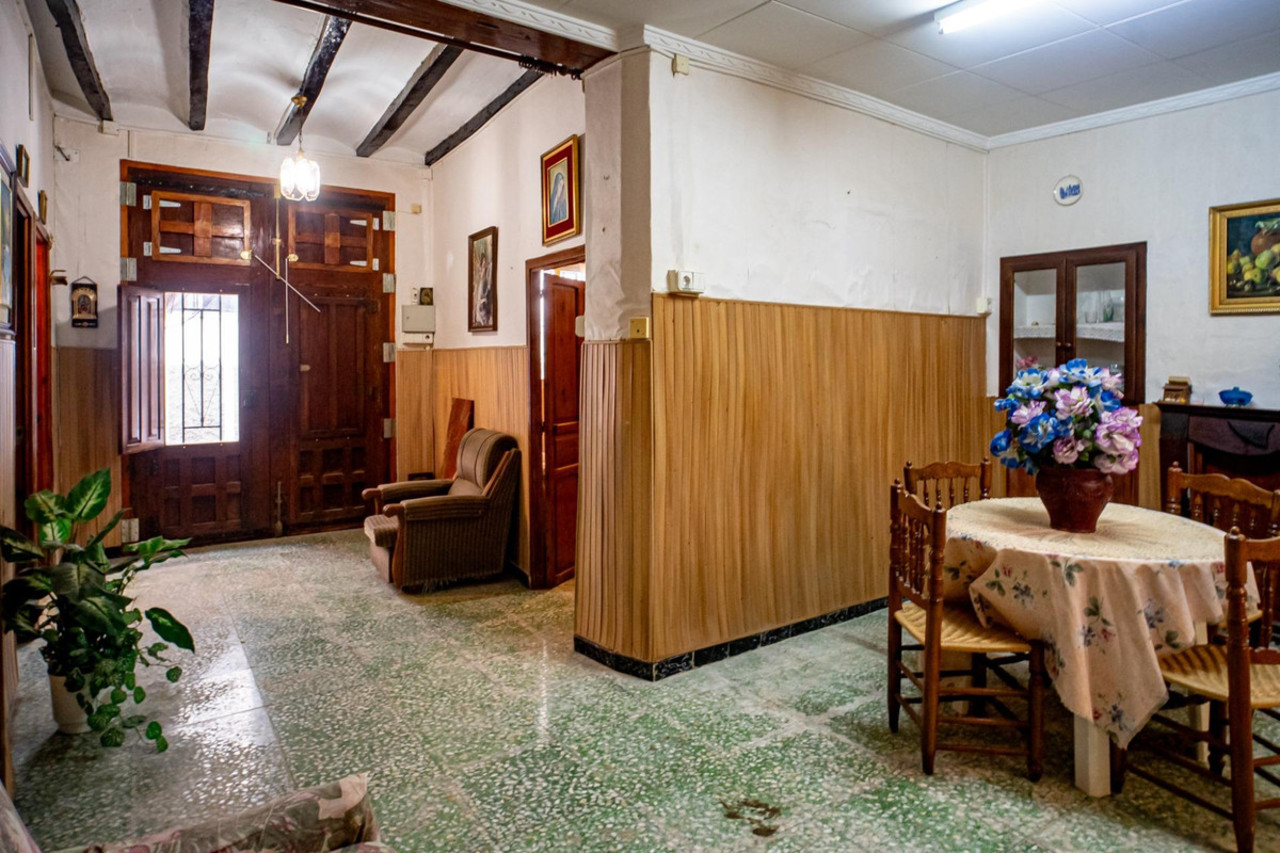 6 bedroom Villa te koop in Bolulla
