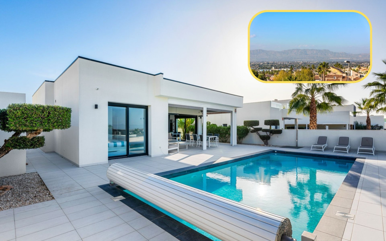 4 bedroom Villa se vende en Benijofar 