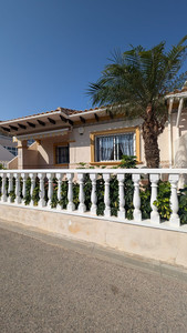 2 bedroom Villa te koop in Orihuela Costa