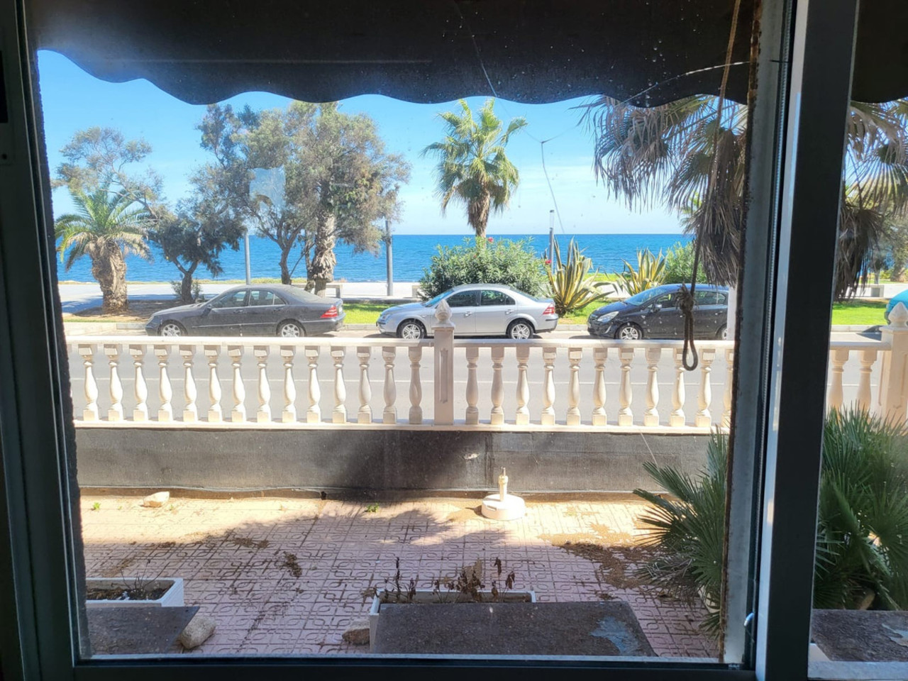 Comercial se vende en Torrevieja 