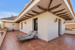 6 bedroom Villa for sale in La Veleta
