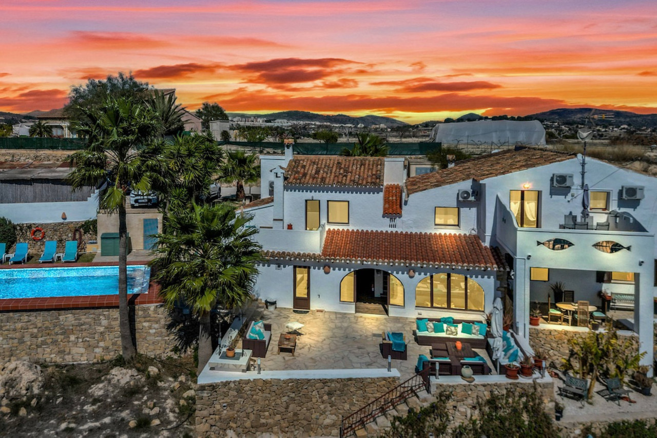 7 schlafzimmer Villa 
zum verkauf in Benissa 