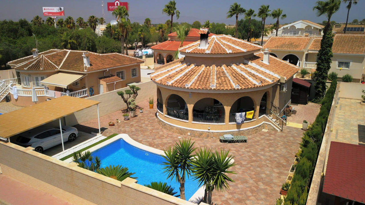 3 bedroom Villa for sale in Benijofar