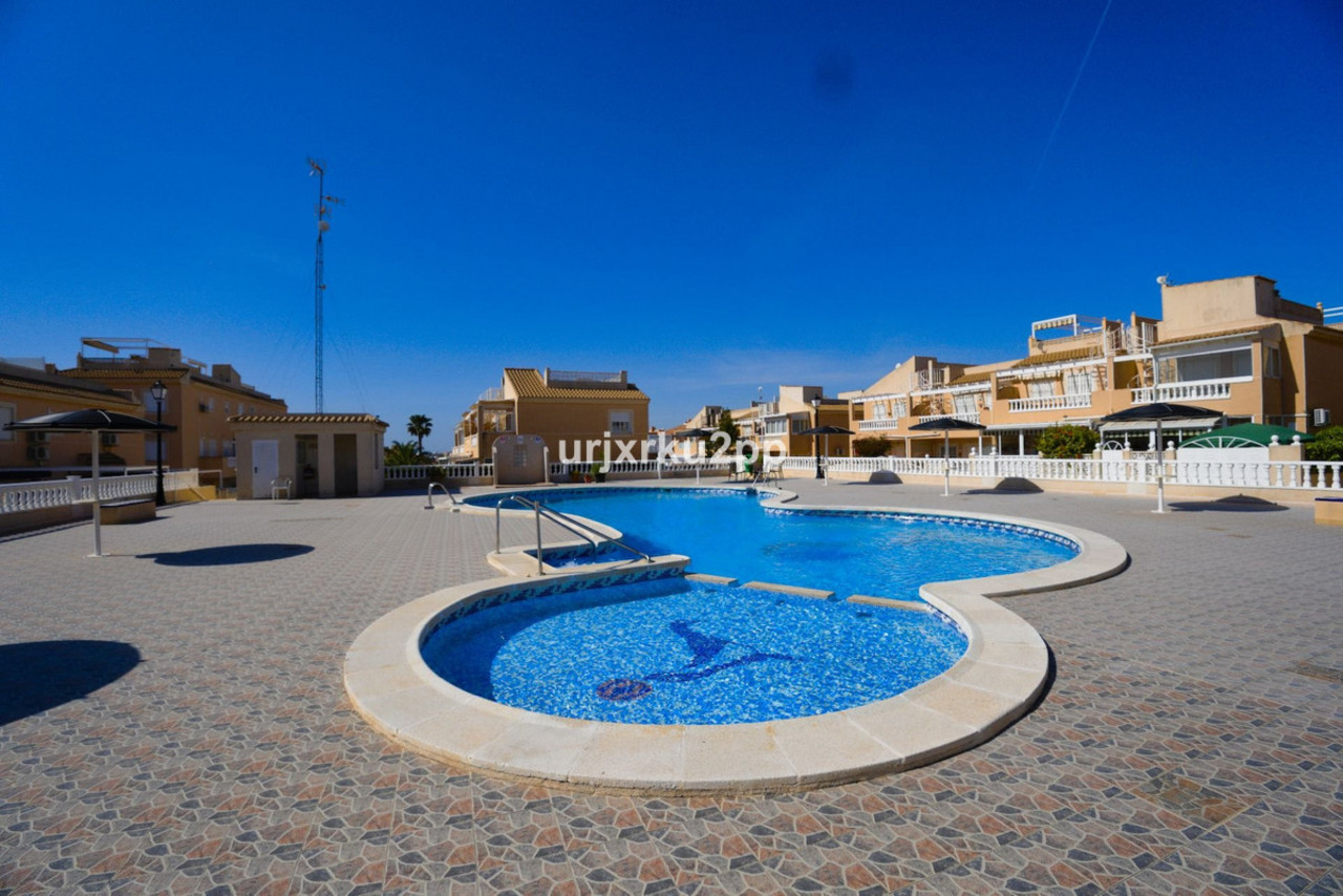 3 bedroom Villa for sale in Torrevieja