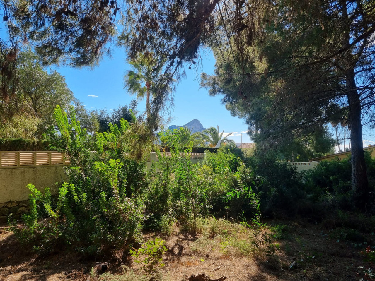 Plot for sale in Calpe