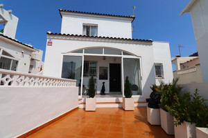 2 bedroom Villa te koop in Los Balcones