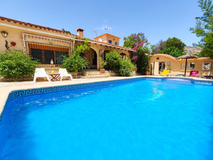 5 bedroom Villa for sale in Castell de Castells