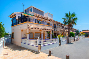2 bedroom Villa te koop in Orihuela Costa