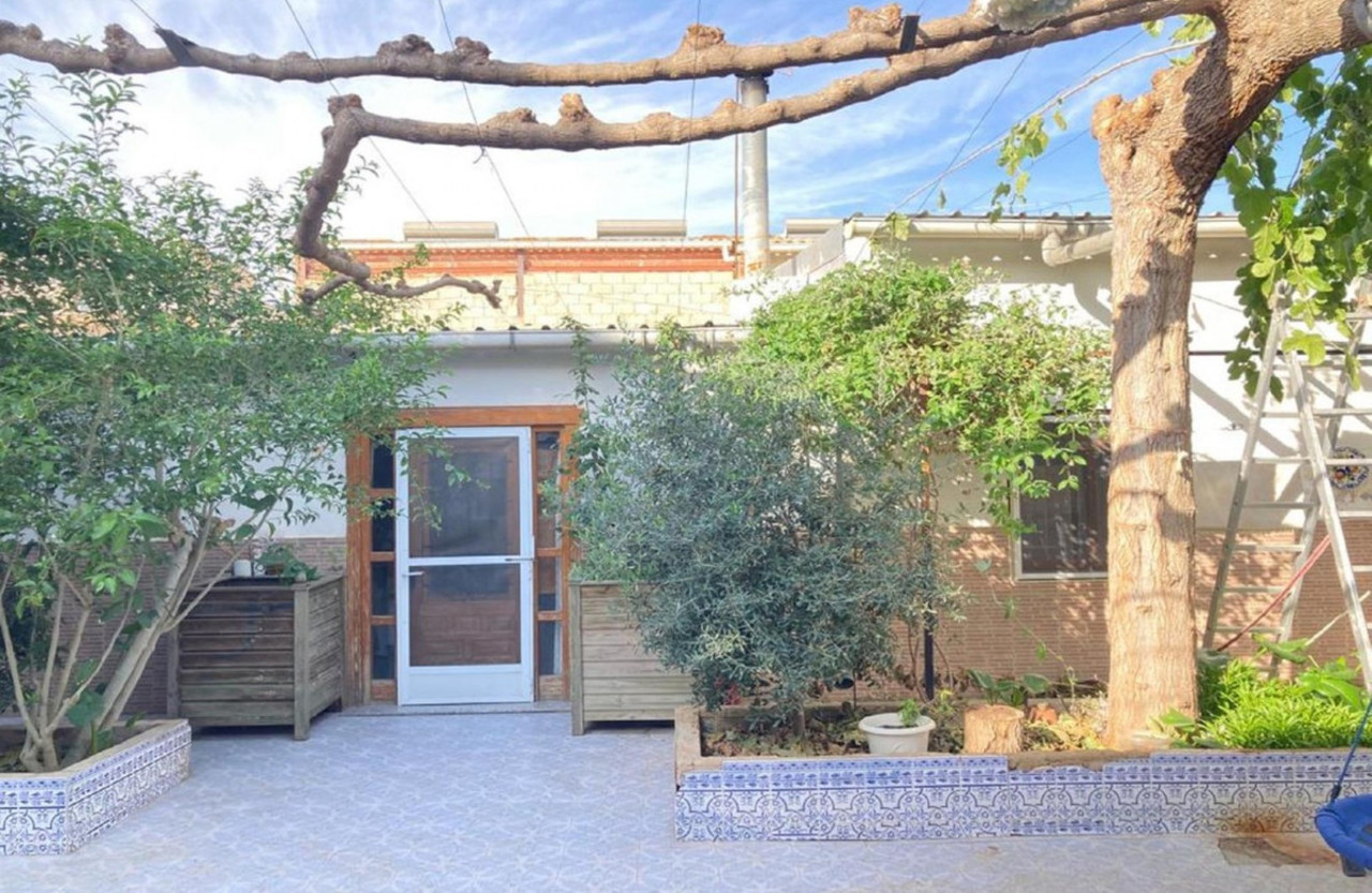 6 bedroom Villa se vende en Catral