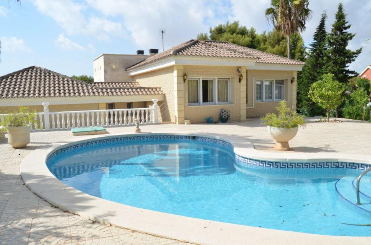 4 soverom Villa til salgs i Dehesa De Campoamor 