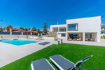 5 bedroom Villa for sale in La Veleta