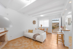 2 bedroom Villa for sale in Villamartin