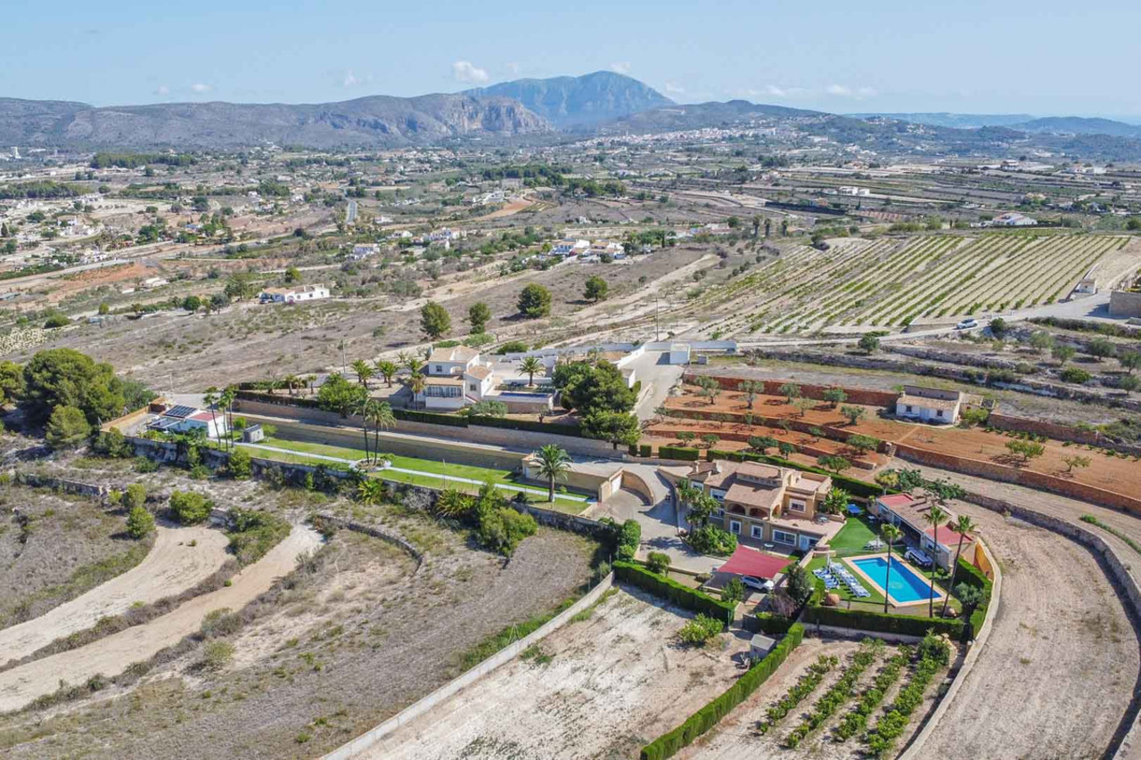 8 bedroom Villa à vendre à Benissa
