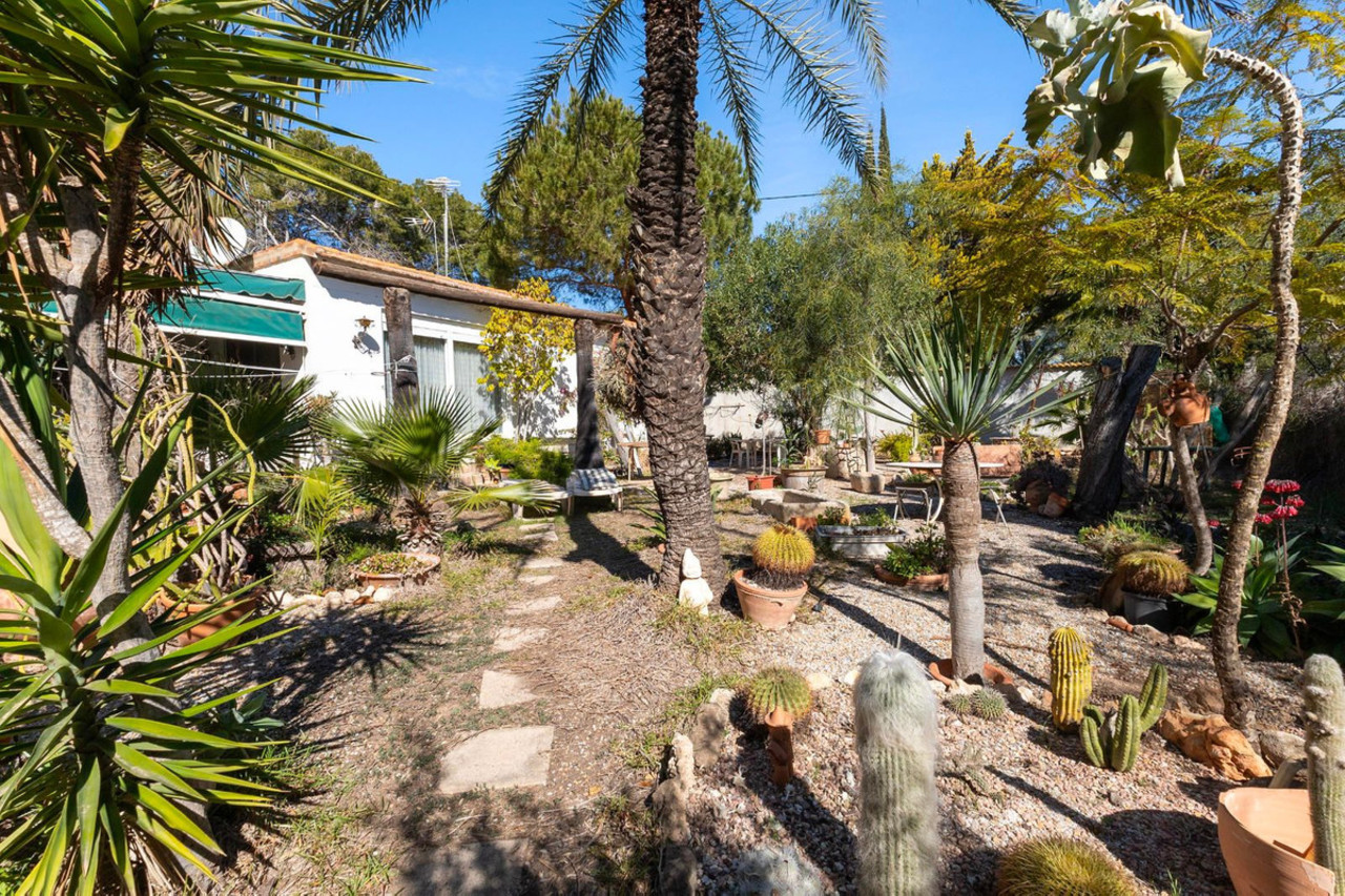 4 schlafzimmer Villa 
zum verkauf in Cabo Roig 