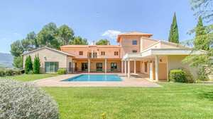 7 bedroom Villa for sale in Penaguila