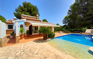 3 спальни Вилла для продажи в Javea
