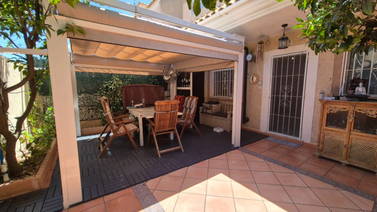 3 bedroom Villa for sale in Torrevieja