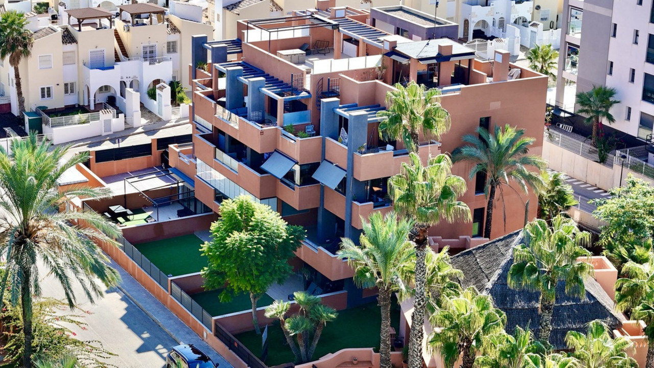 2 bedroom Appartement te koop in Villamartin