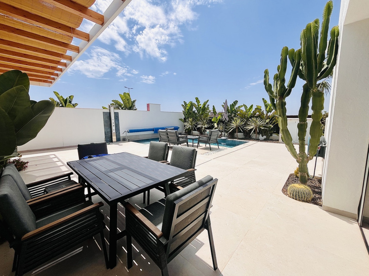 3 bedroom Villa for sale in Torrevieja