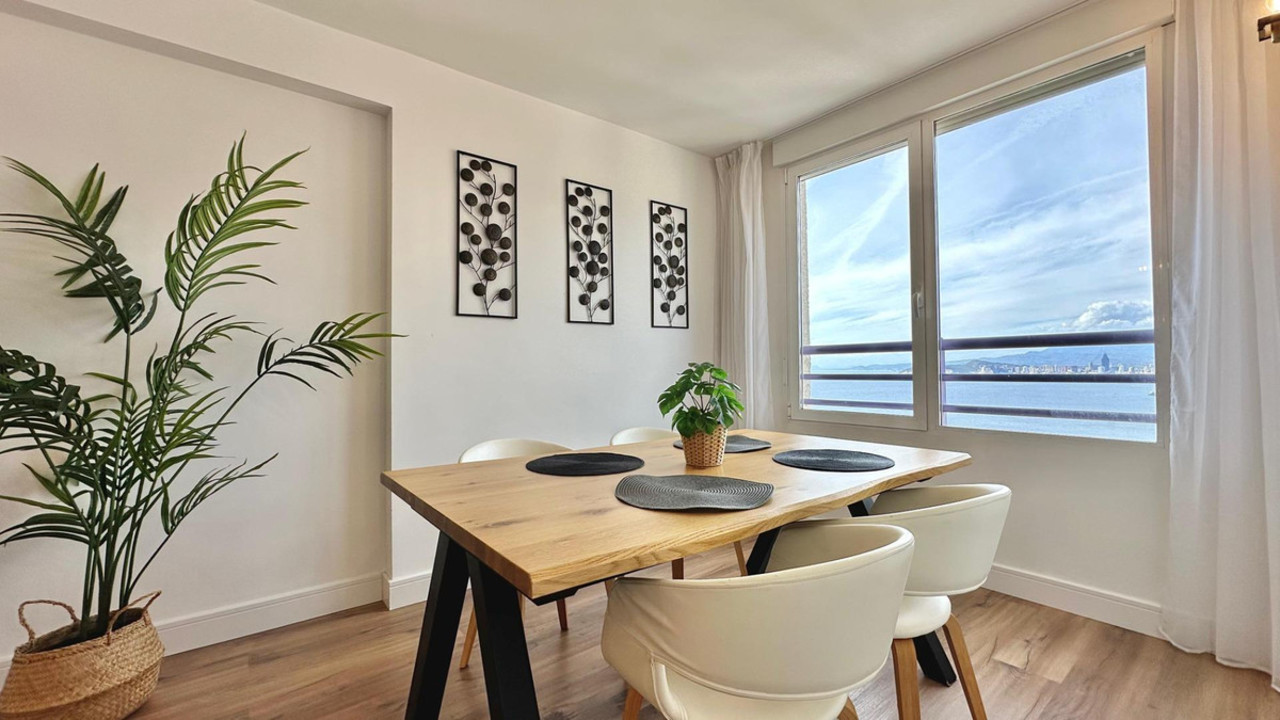 2 bedroom Apartment for sale in Benidorm