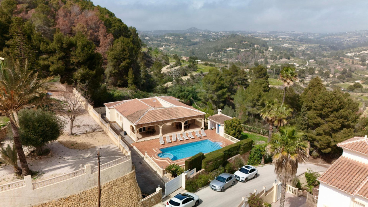 5 schlafzimmer Villa 
zum verkauf in Calpe 