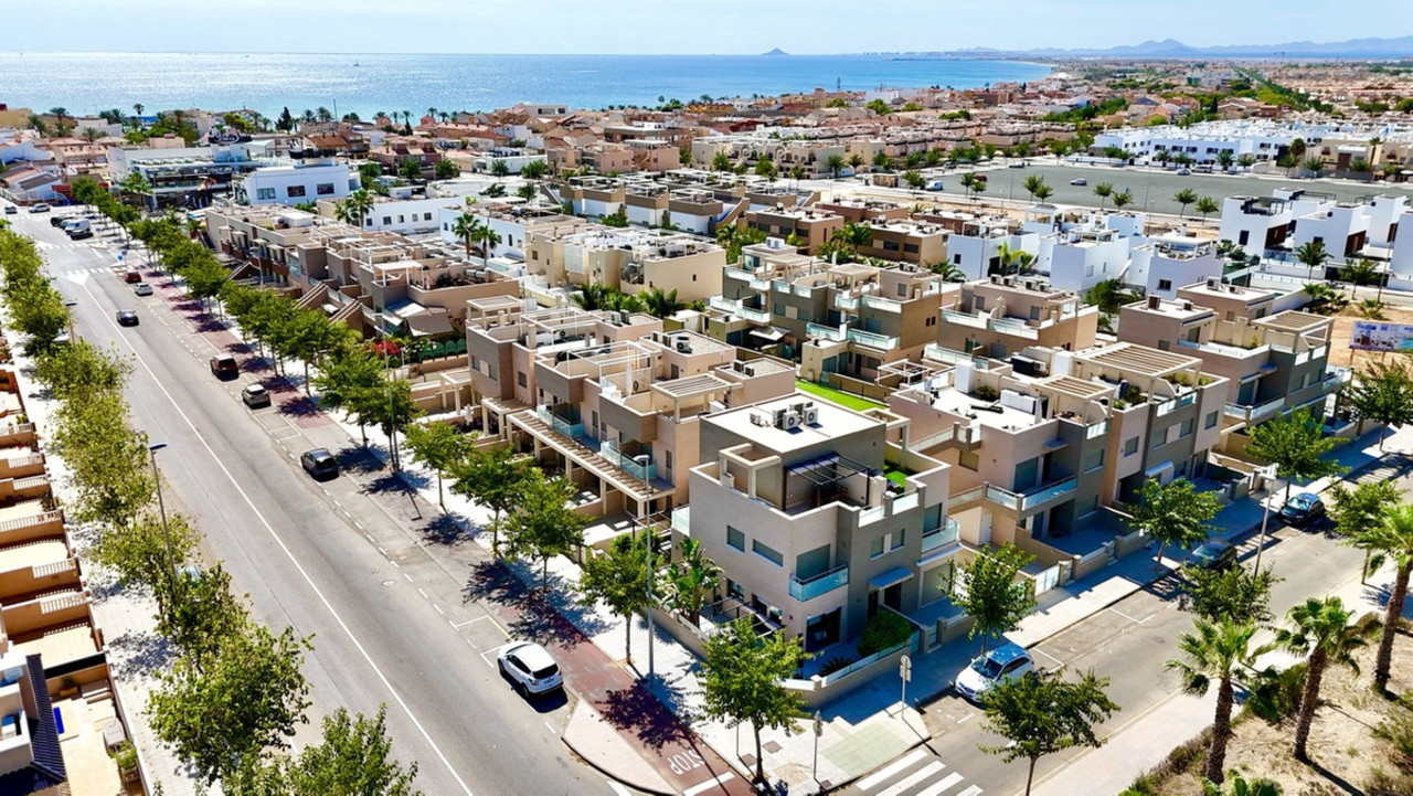 4 bedroom Villa te koop in Torre de la Horadada