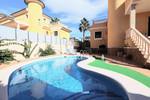 3 bedroom Villa te koop in Villamartin