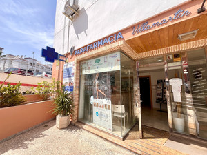 Commercial for sale in Villamartin