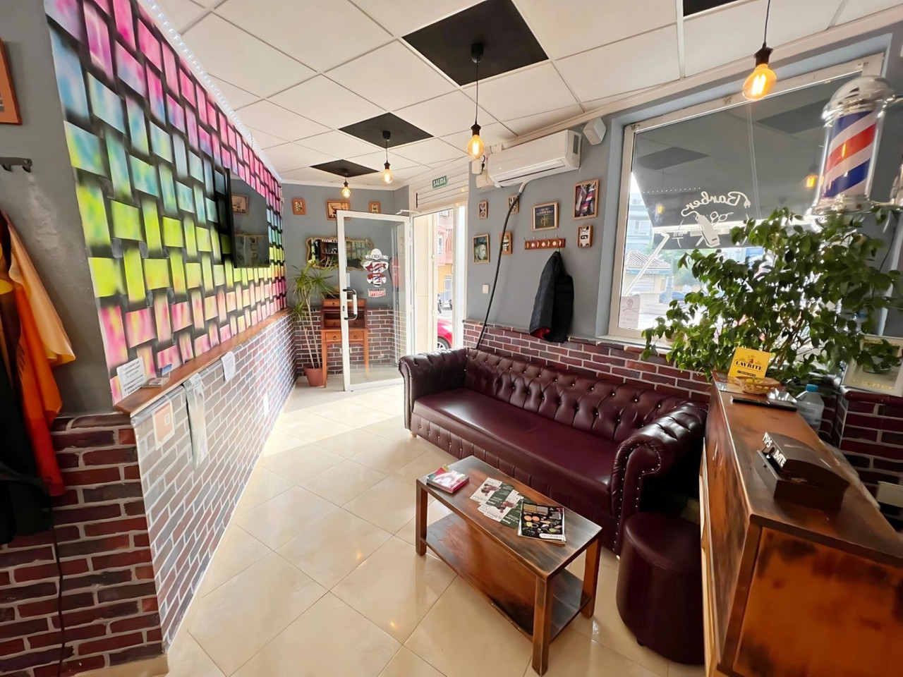Comercial se vende en Guardamar del Segura