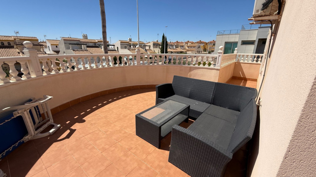 4 bedroom Villa te koop in Orihuela Costa