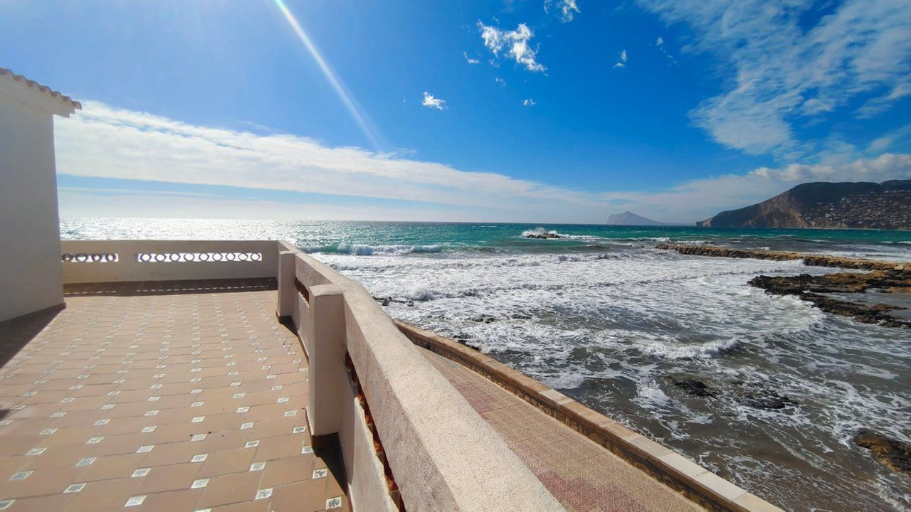 5 bedroom Villa se vende en Calpe
