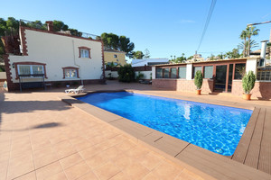 5 bedroom Villa for sale in Torrevieja