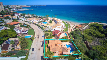 7 schlafzimmer Villa 
zum verkauf in Campoamor
