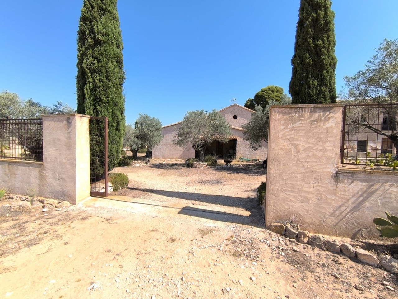 6 bedroom Villa te koop in Villena