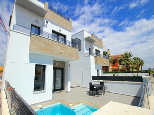 3 bedroom Villa te koop in Torrevieja