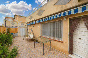 4 bedroom Villa te koop in Torrevieja