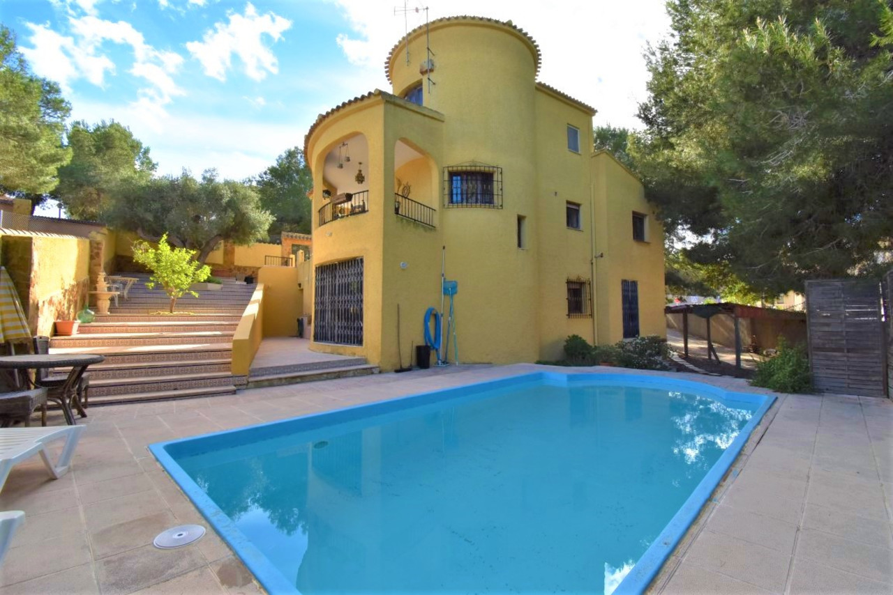 6 schlafzimmer Villa 
zum verkauf in Villamartin