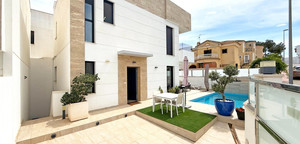 3 bedroom Villa te koop in Villamartin