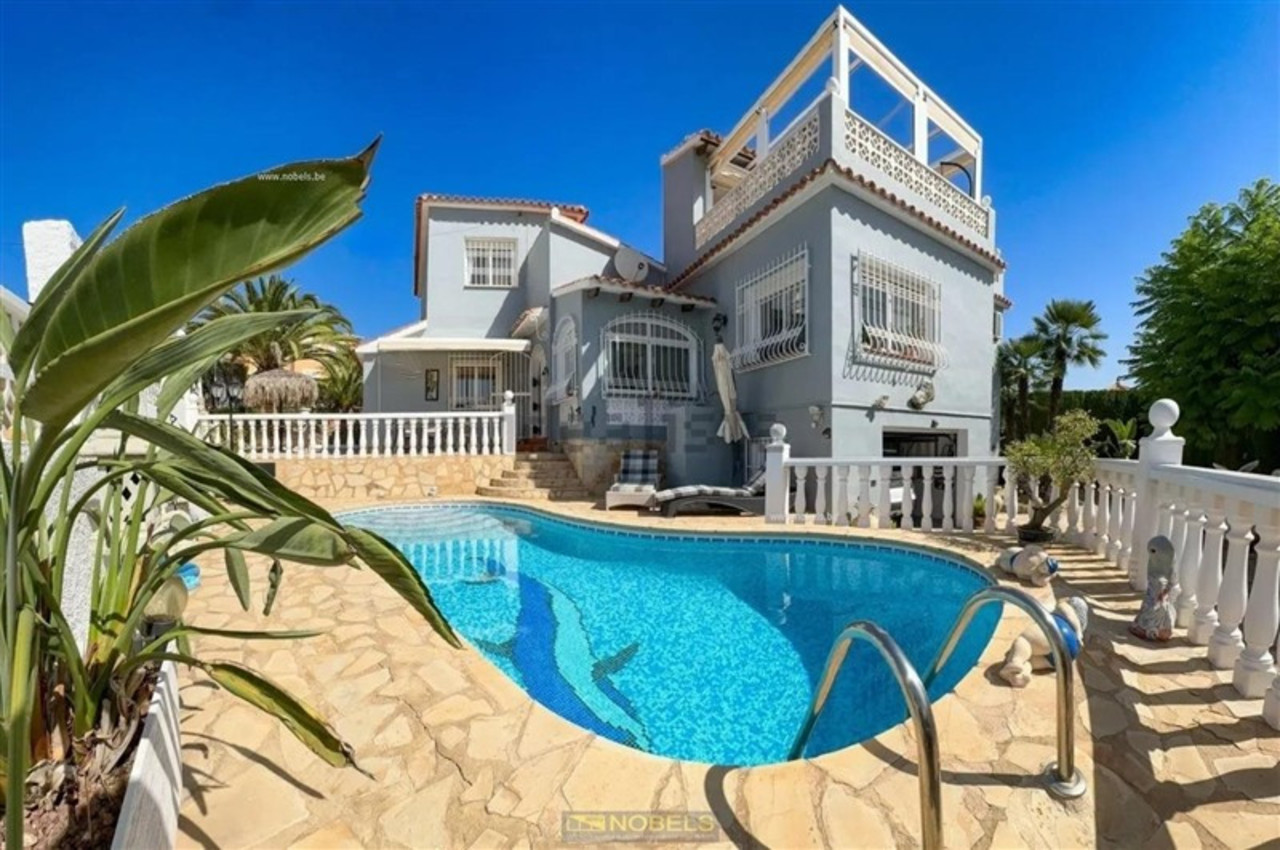 3 bedroom Villa te koop in Calpe