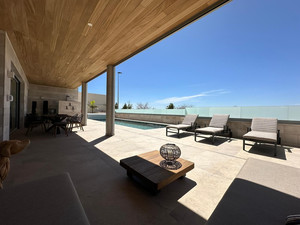 4 bedroom Villa for sale in Benijofar