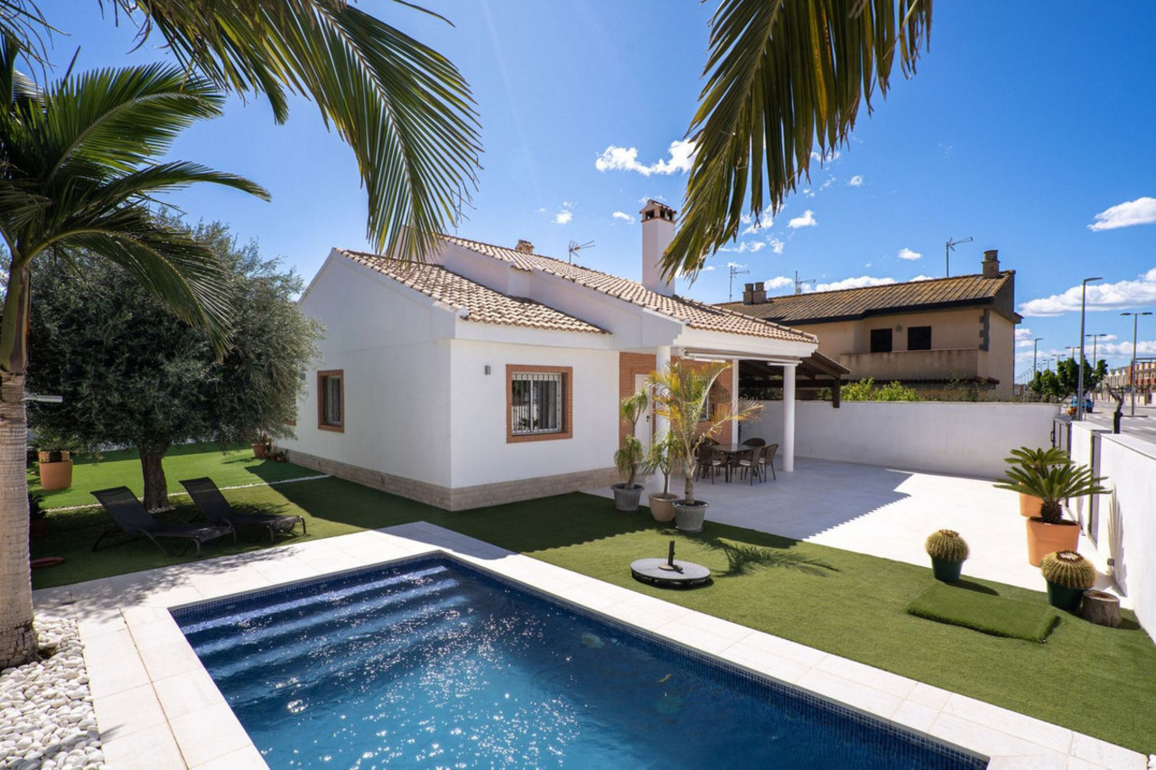 5 bedroom Villa à vendre à Torre de la Horadada