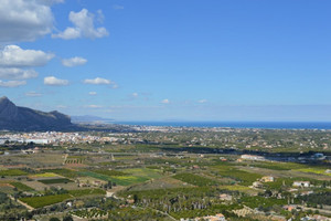 Plot for sale in Pedreguer