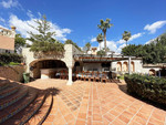 8 bedroom Villa te koop in Benissa