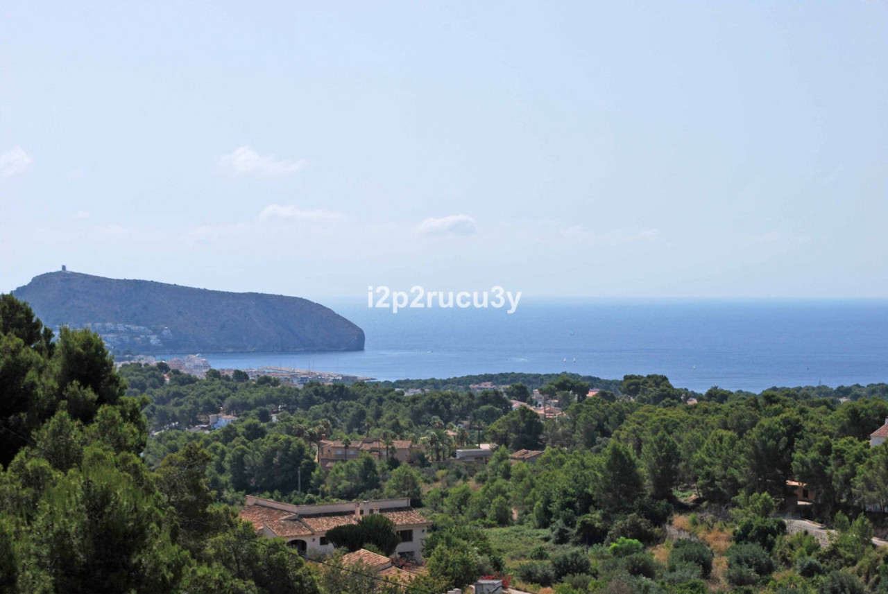 das Grundstück 
zum verkauf in Moraira
