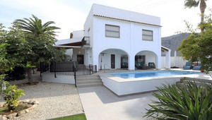 6 bedroom Villa for sale in Albir